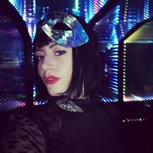 Meet your Posher, Brizz